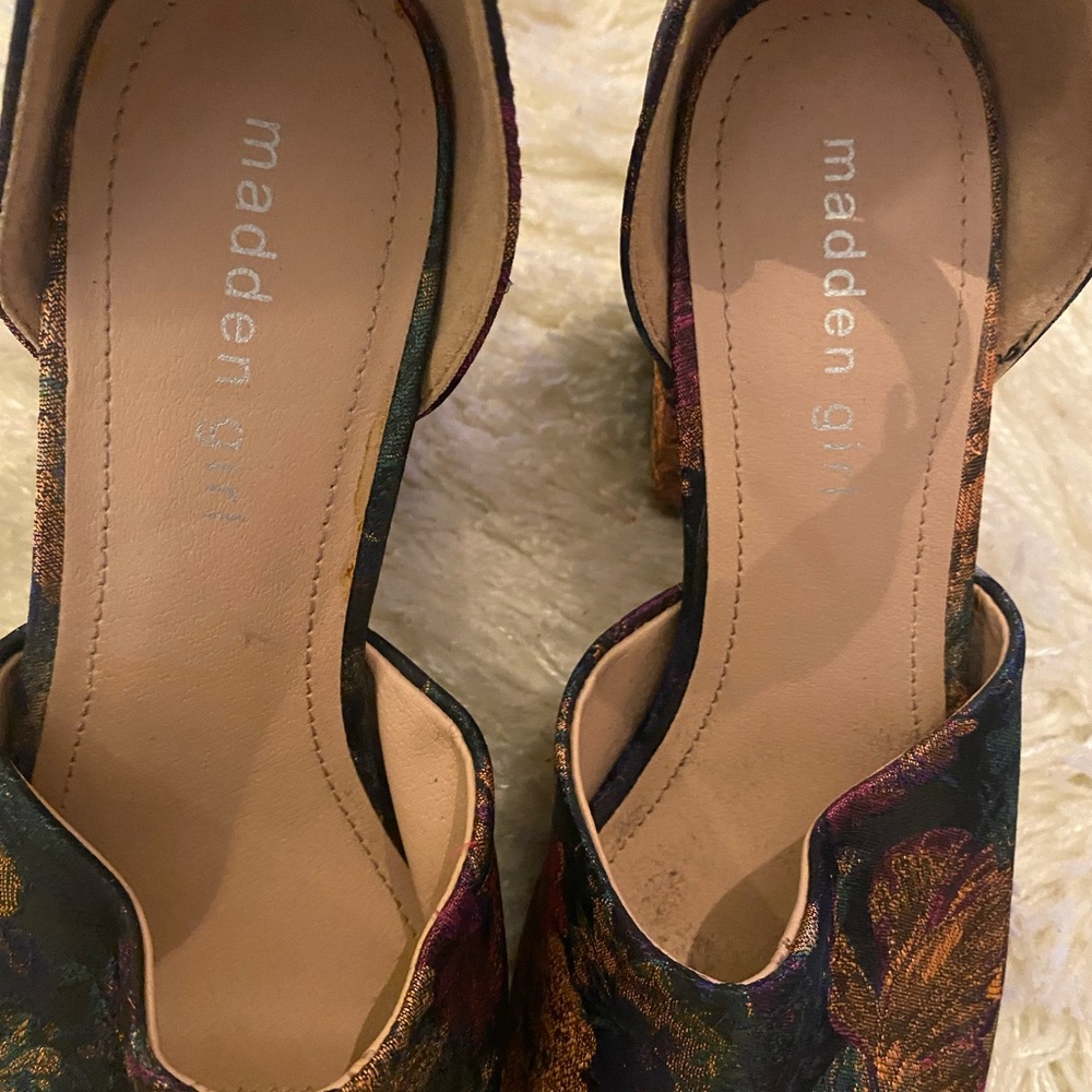 Madden Girl Floral Women's Heels - Black and Gold - Picture 8 of 10